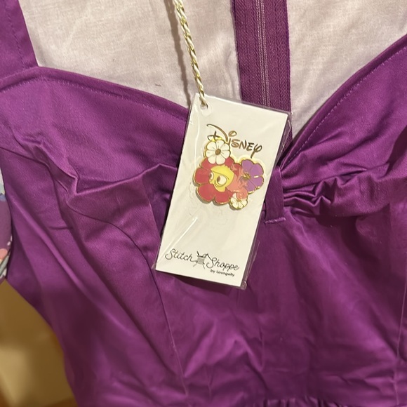Loungefly Stitch Shoppe Disney Rapunzel Floral Lantern Allison Dress Pascal Pin - Picture 12 of 16